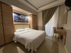 SPQR Suite House